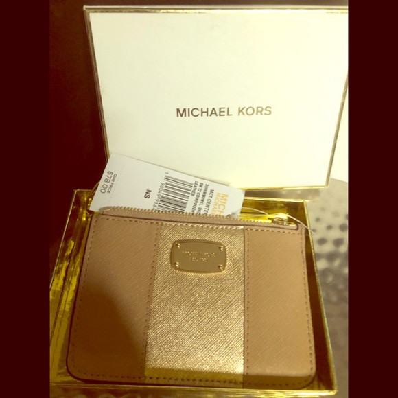 Michael Kors wallet - Picture 1 of 1